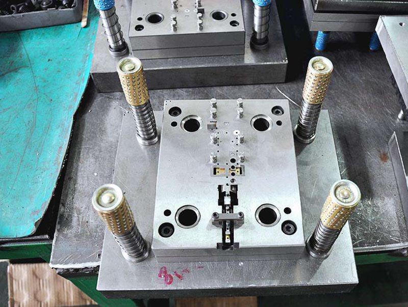 武昌模具制造-01