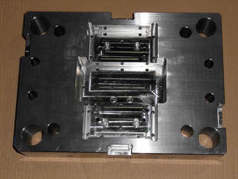 武昌精密塑料模-06